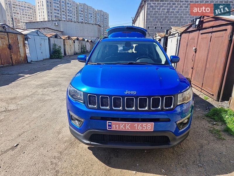 Внедорожник / Кроссовер Jeep Compass 2019 в Вишневом