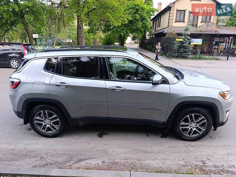 Внедорожник / Кроссовер Jeep Compass 2020 в Конотопе