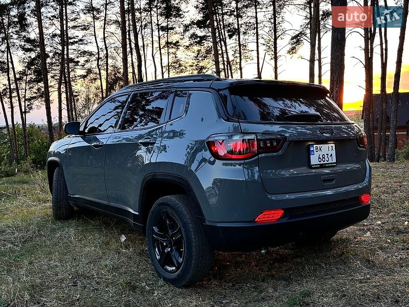 Внедорожник / Кроссовер Jeep Compass 2023 в Вараше