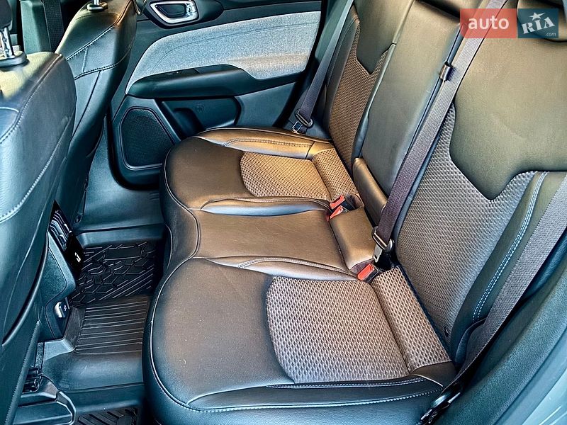 Внедорожник / Кроссовер Jeep Compass 2023 в Вараше