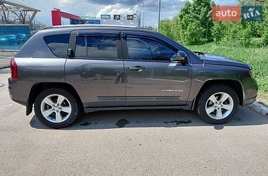 Внедорожник / Кроссовер Jeep Compass 2016 в Чугуеве