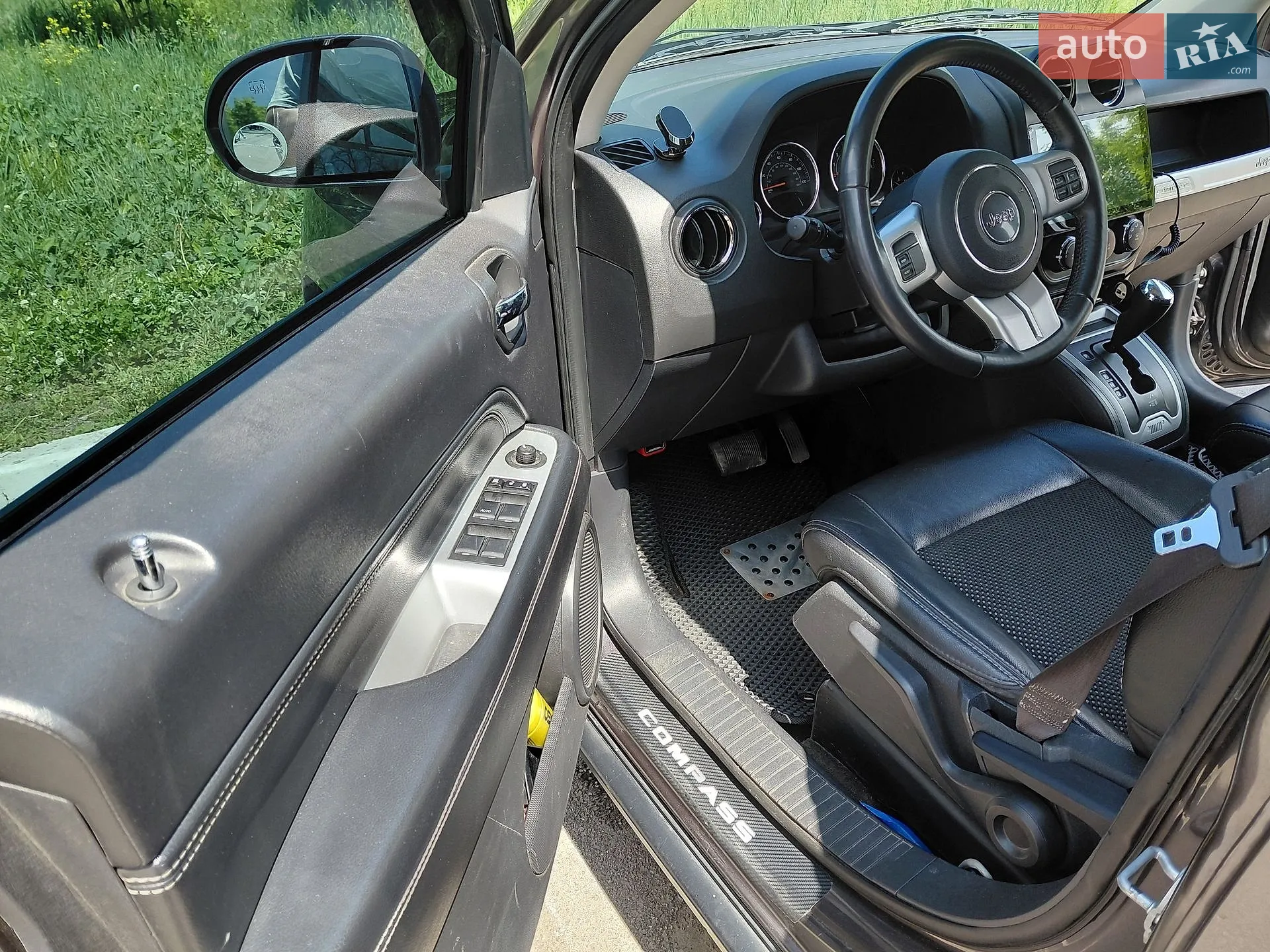 2016 Jeep Compass - мініатюра 16