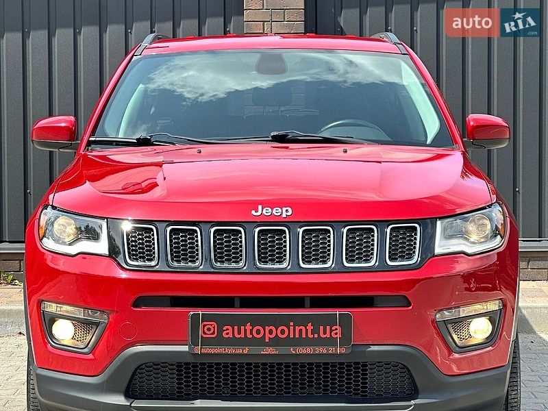 Внедорожник / Кроссовер Jeep Compass 2017 в Белогородке