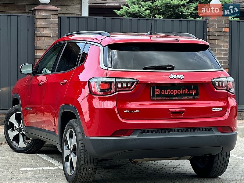 Внедорожник / Кроссовер Jeep Compass 2017 в Белогородке
