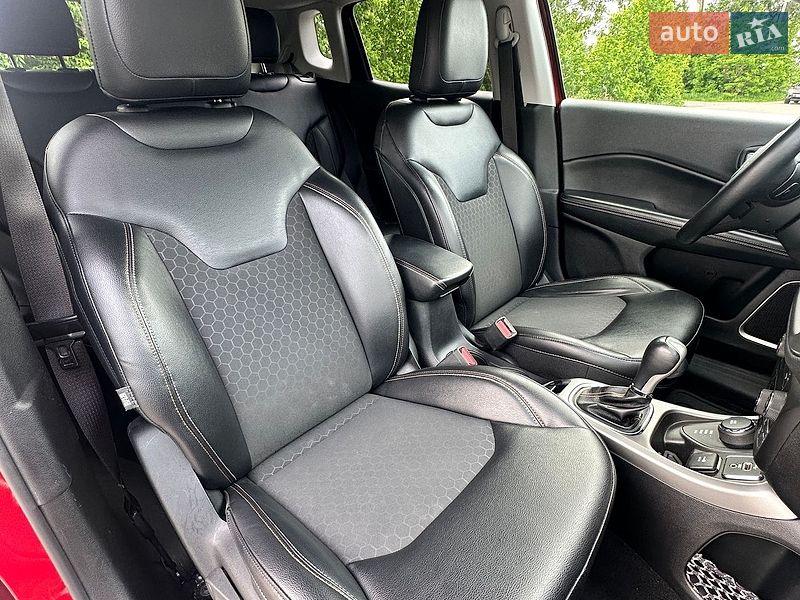 Внедорожник / Кроссовер Jeep Compass 2017 в Белогородке