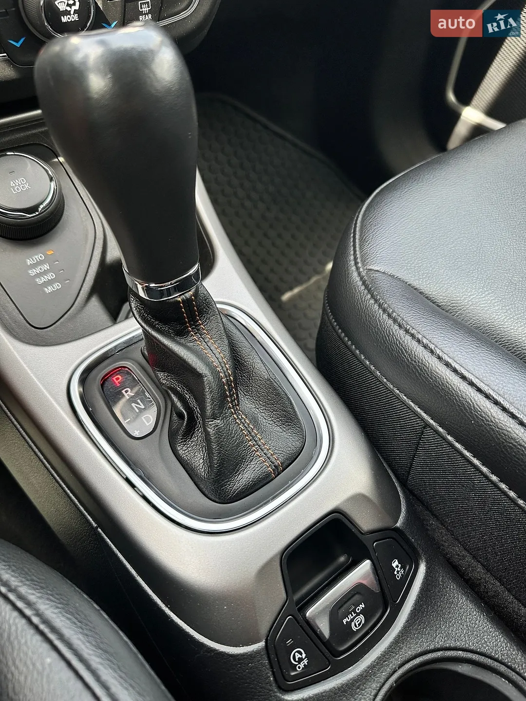 2017 Jeep Compass - мініатюра 32