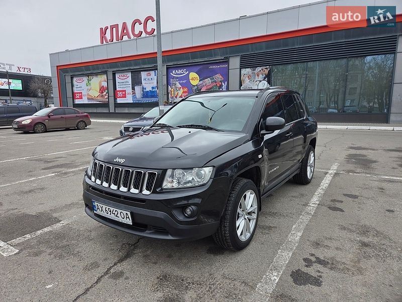 Внедорожник / Кроссовер Jeep Compass 2011 в Валках