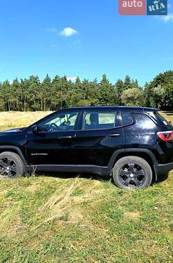 Внедорожник / Кроссовер Jeep Compass 2017 в Деражне