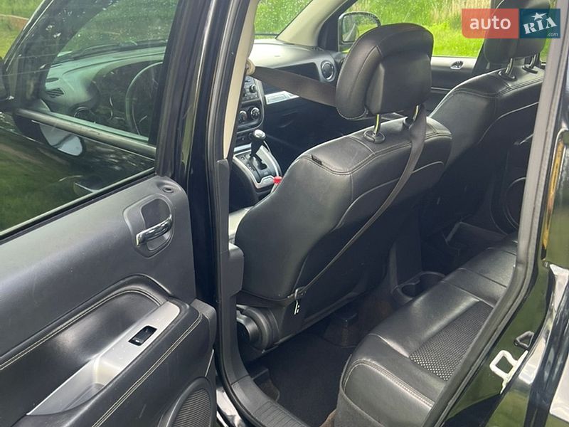 Внедорожник / Кроссовер Jeep Compass 2013 в Мироновке