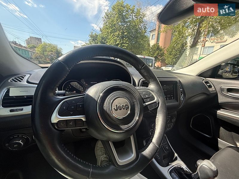 Позашляховик / Кросовер Jeep Compass 2017 в Горохові