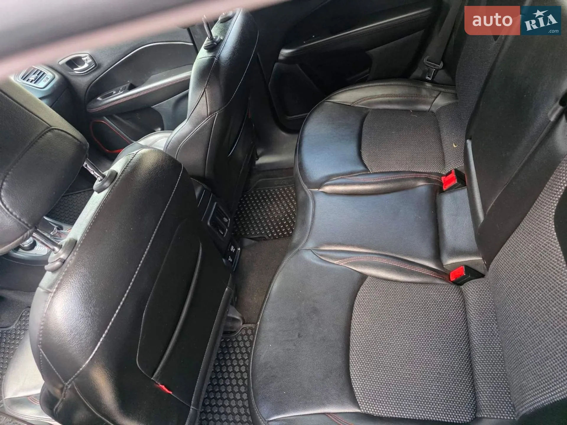 2020 Jeep Compass - мініатюра 9