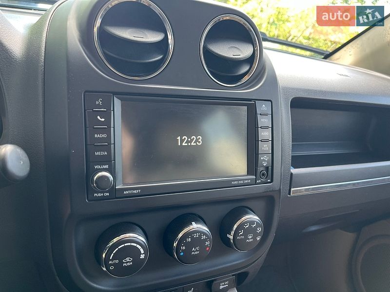Позашляховик / Кросовер Jeep Compass 2011 в Запоріжжі
