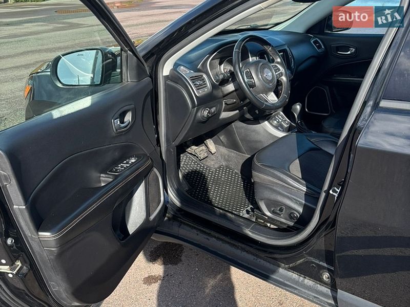 Внедорожник / Кроссовер Jeep Compass 2017 в Киеве фото 7 Внедорожник / Кроссовер Jeep Compass 2017 в Киеве