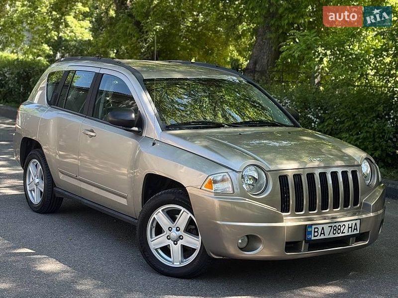 Внедорожник / Кроссовер Jeep Compass 2010 в Кропивницком