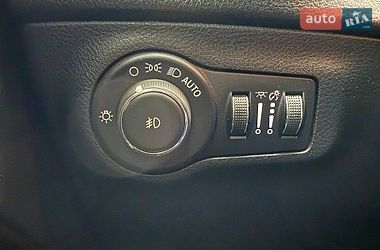 Внедорожник / Кроссовер Jeep Compass 2019 в Киеве