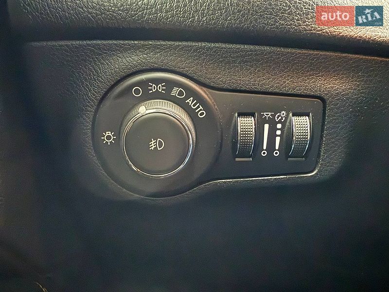 Внедорожник / Кроссовер Jeep Compass 2019 в Киеве