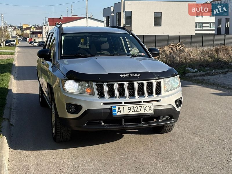 Внедорожник / Кроссовер Jeep Compass 2011 в Киеве