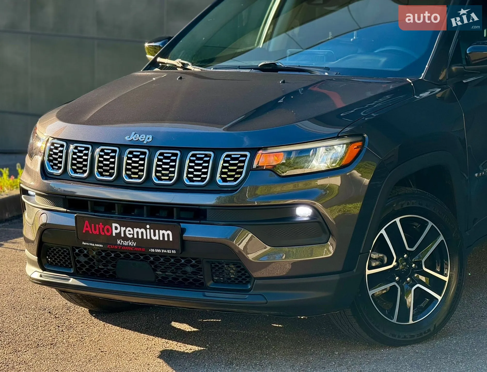 2021 Jeep Compass - мініатюра 2