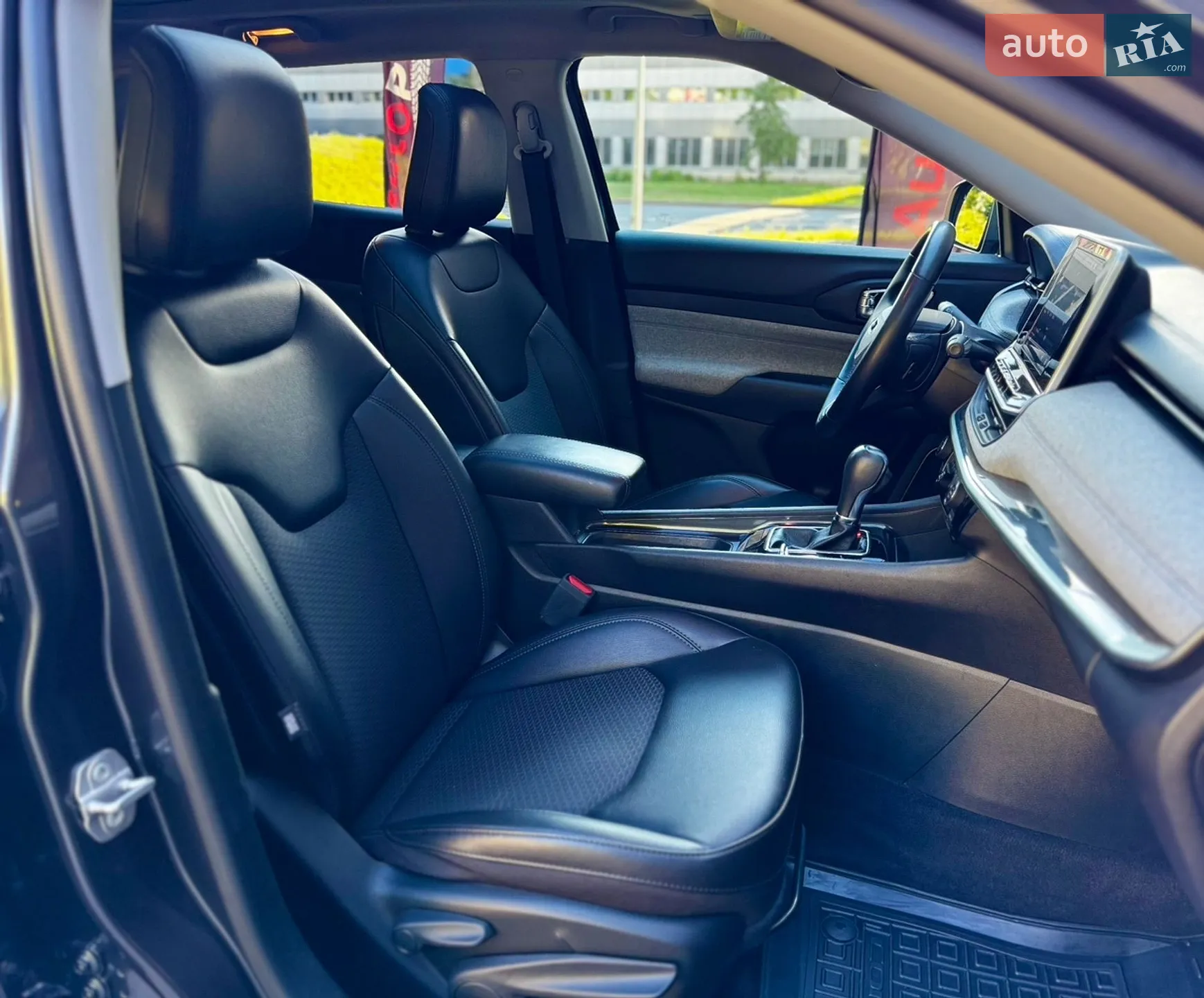 2021 Jeep Compass - мініатюра 18