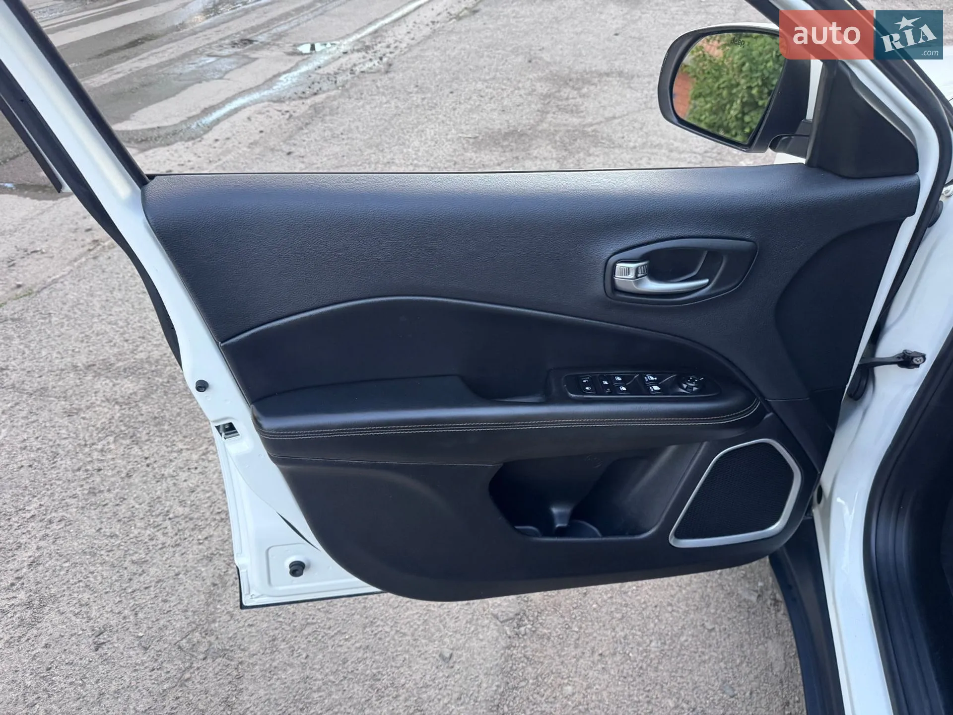2019 Jeep Compass - мініатюра 19