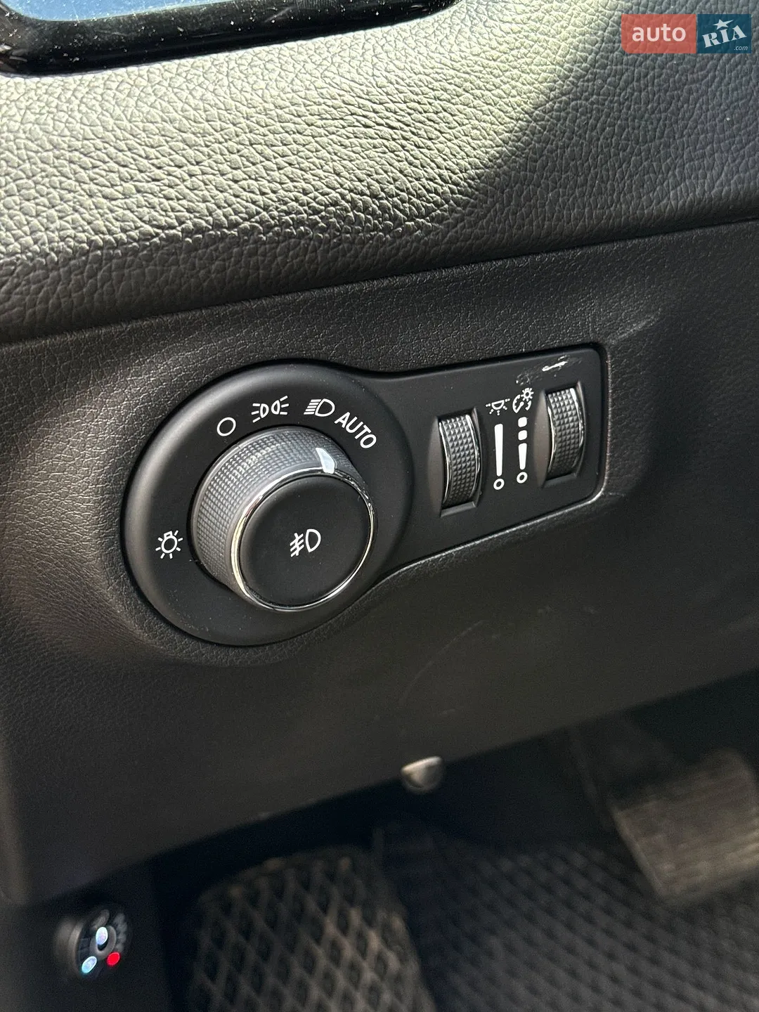2018 Jeep Compass - мініатюра 33