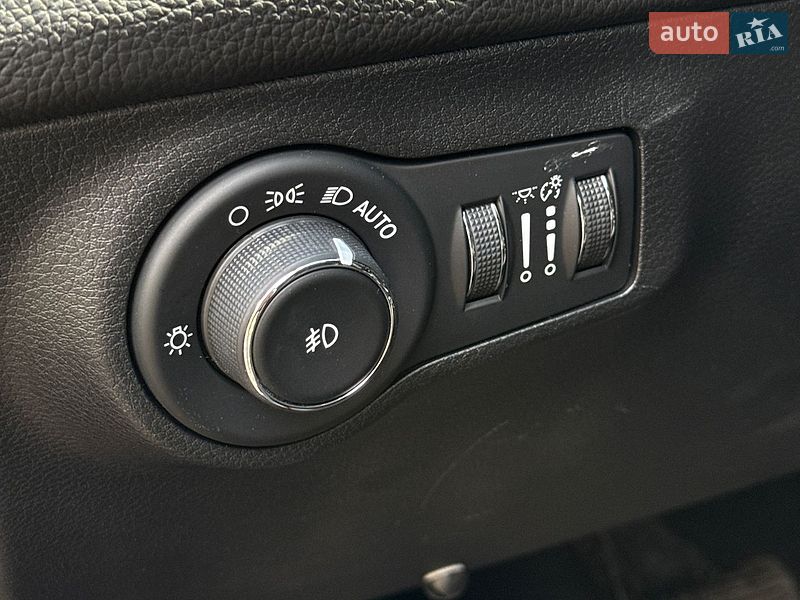 Внедорожник / Кроссовер Jeep Compass 2018 в Сумах