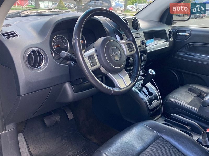 Внедорожник / Кроссовер Jeep Compass 2015 в Хмельницком