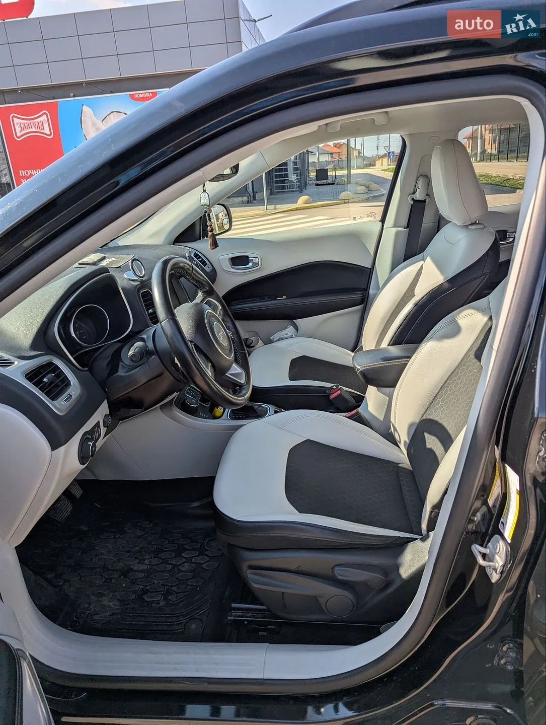 2019 Jeep Compass - фото 1