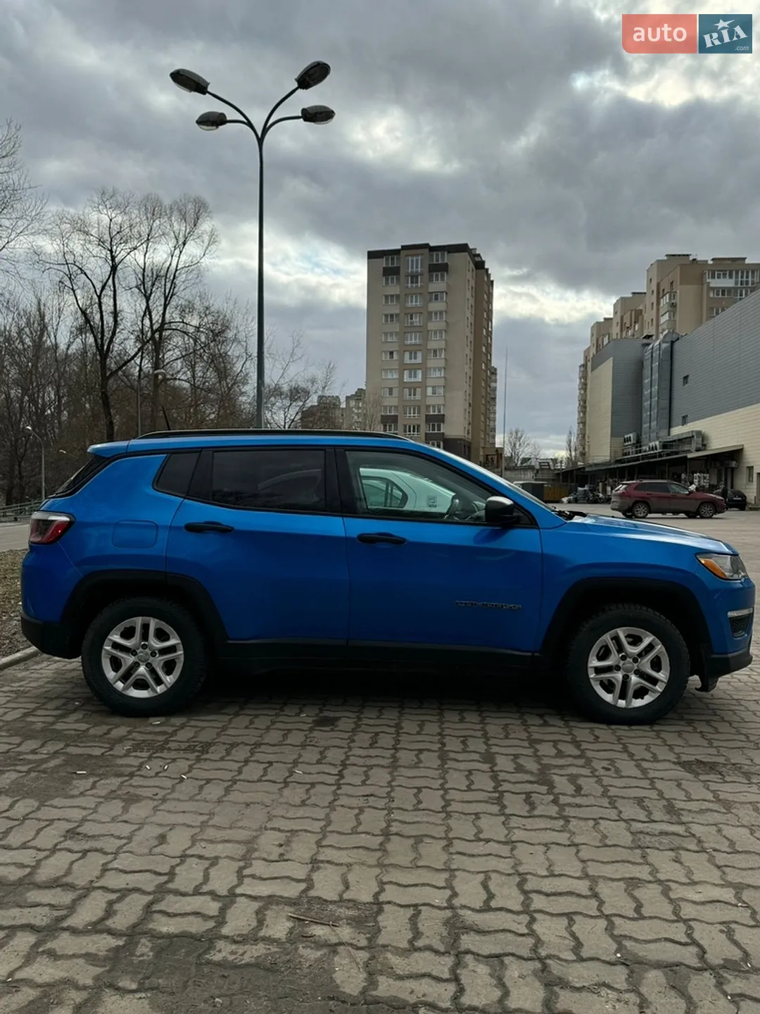 2017 Jeep Compass - мініатюра 2