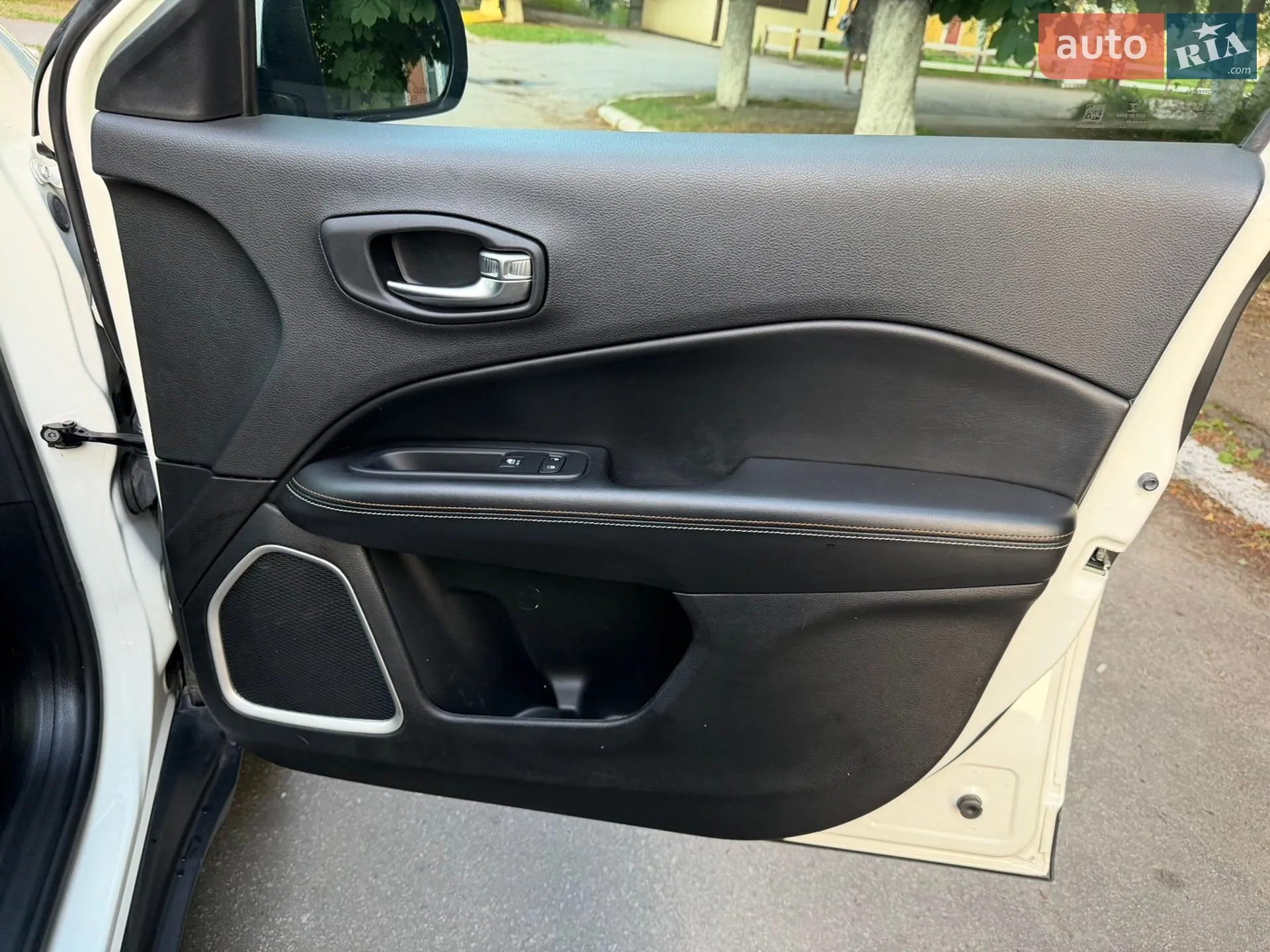 2019 Jeep Compass - мініатюра 37