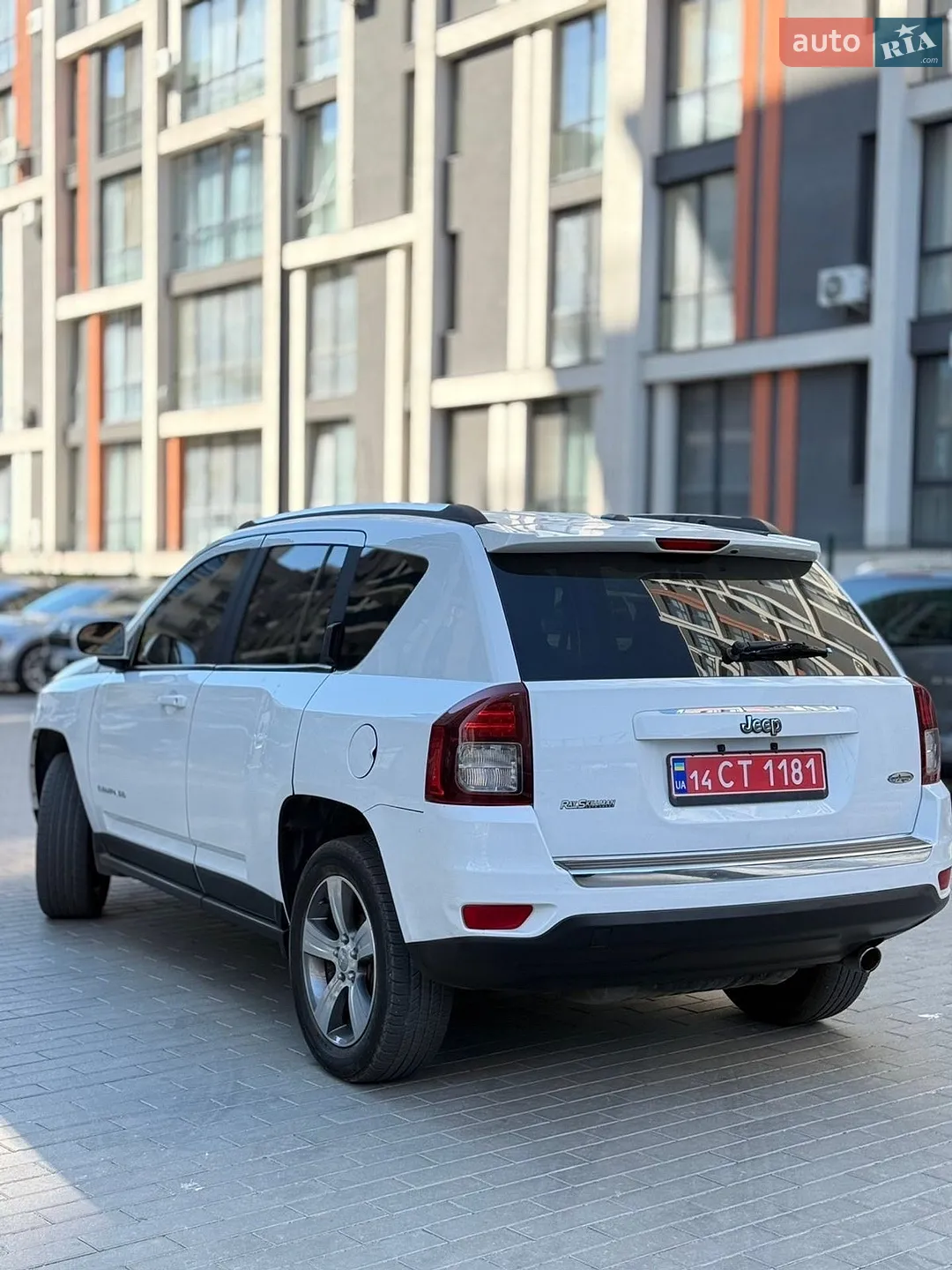 2016 Jeep Compass - мініатюра 4