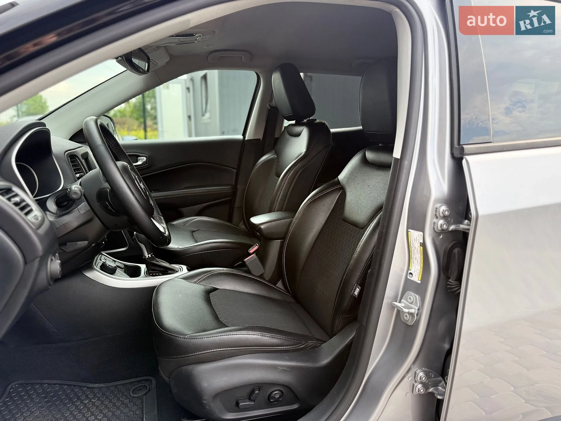 2018 Jeep Compass - мініатюра 26