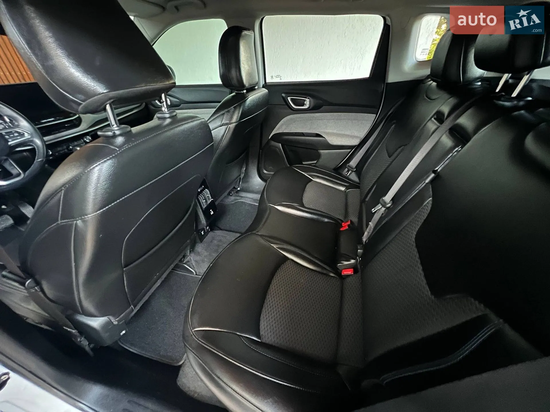 2021 Jeep Compass - мініатюра 34