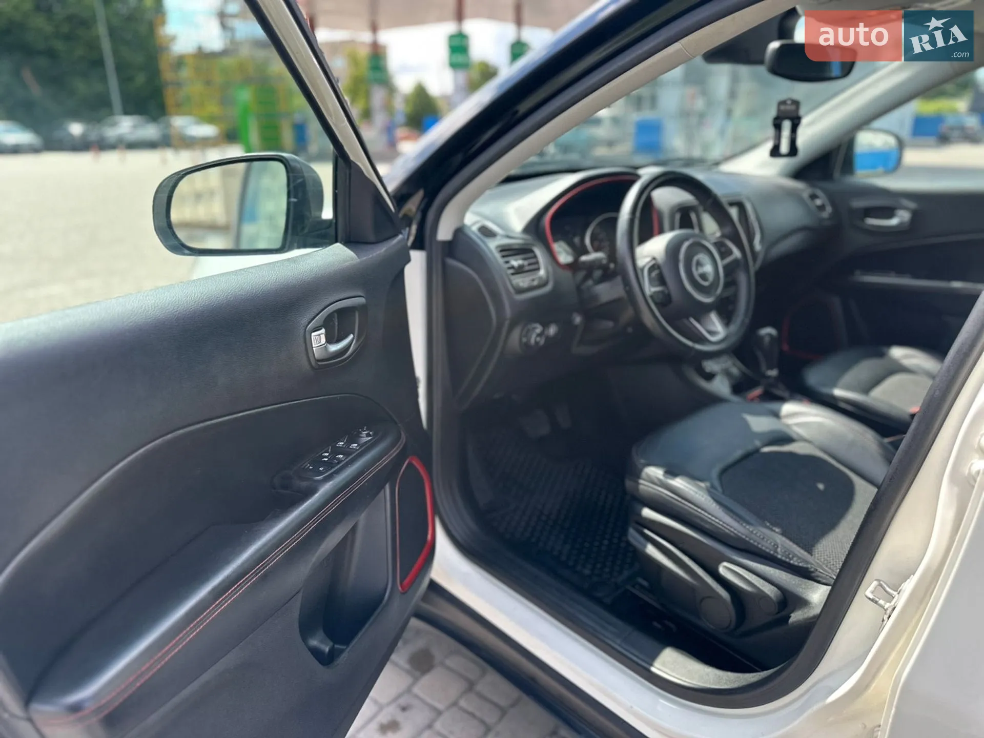 2019 Jeep Compass - мініатюра 21