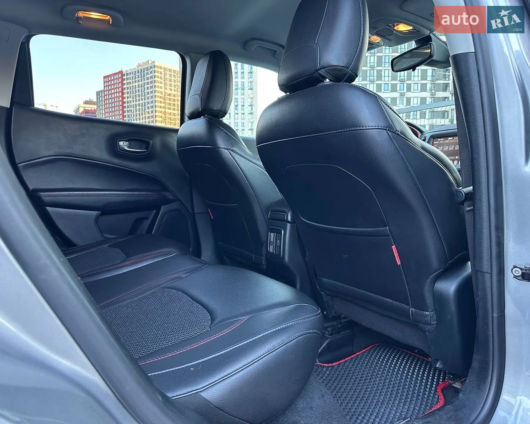 2019 Jeep Compass - мініатюра 47