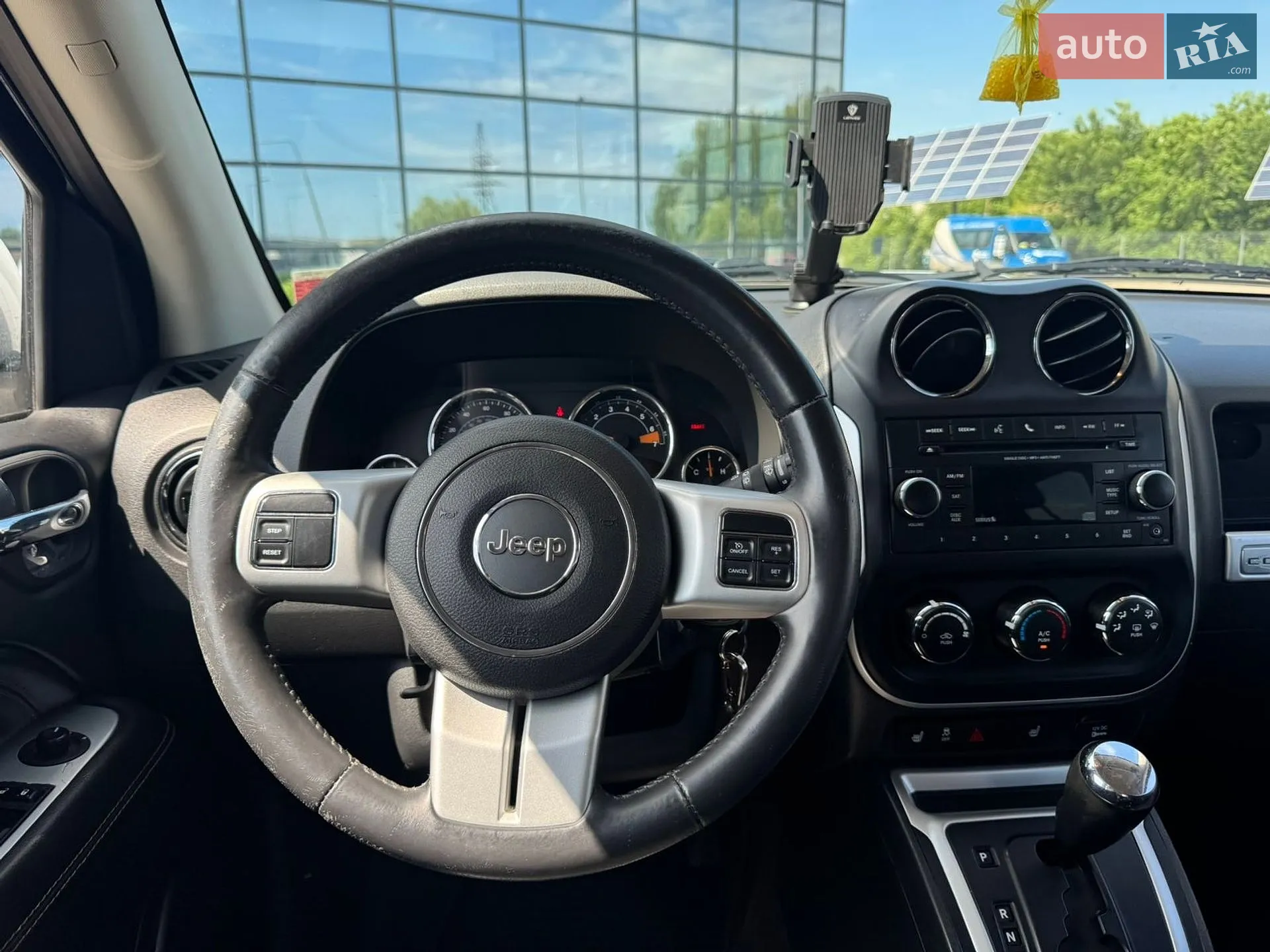 2015 Jeep Compass - мініатюра 15
