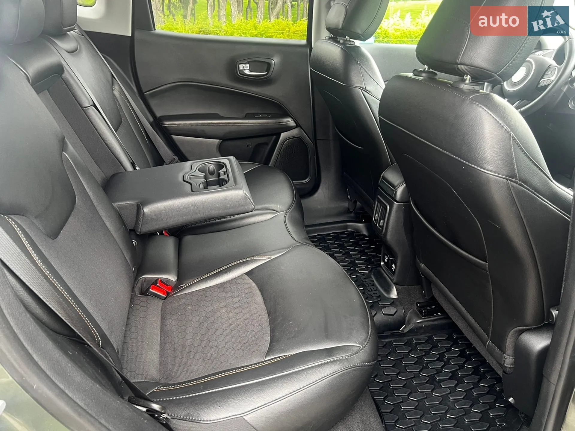 2019 Jeep Compass - мініатюра 28