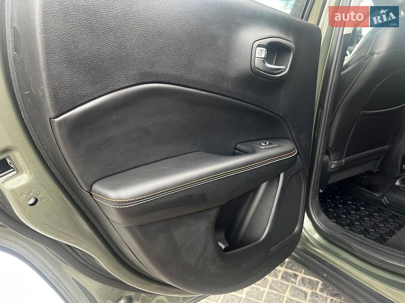 Внедорожник / Кроссовер Jeep Compass 2019 в Днепре фото 29 Внедорожник / Кроссовер Jeep Compass 2019 в Днепре