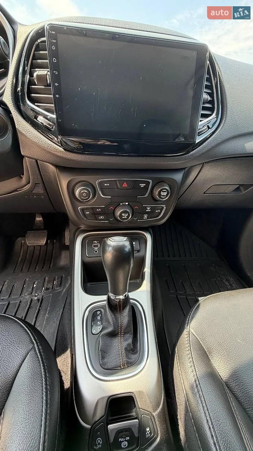 2019 Jeep Compass - мініатюра 19