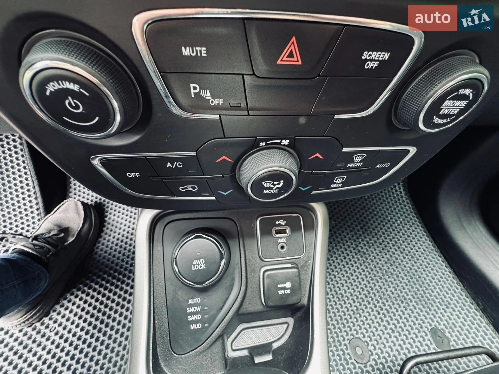 2017 Jeep Compass - мініатюра 25