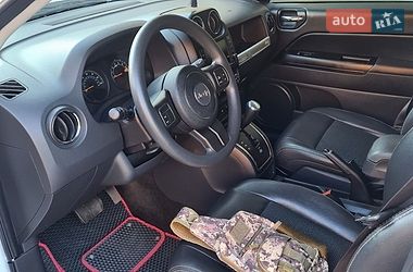 Внедорожник / Кроссовер Jeep Compass 2015 в Конотопе