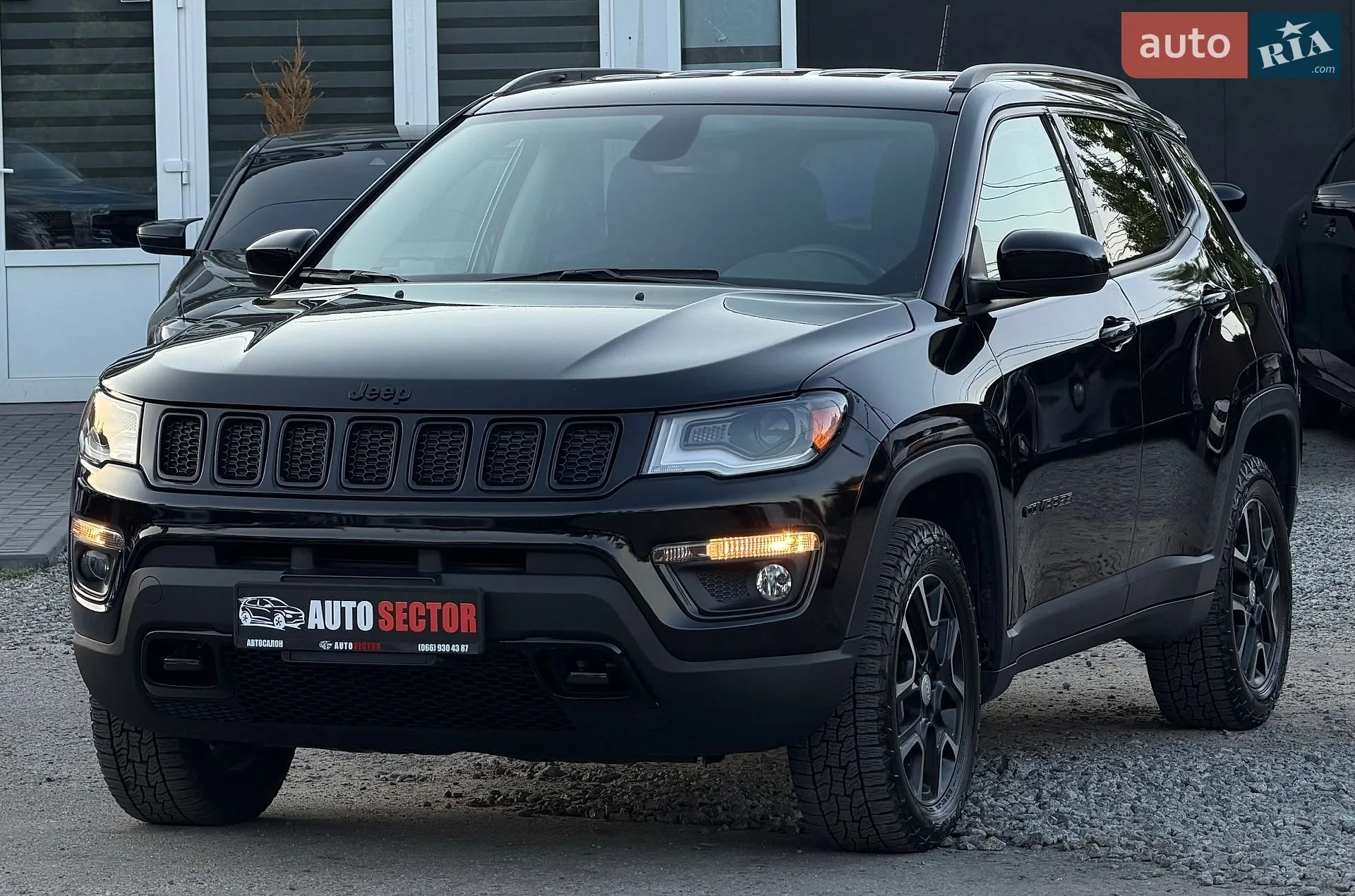 2020 Jeep Compass - мініатюра 2