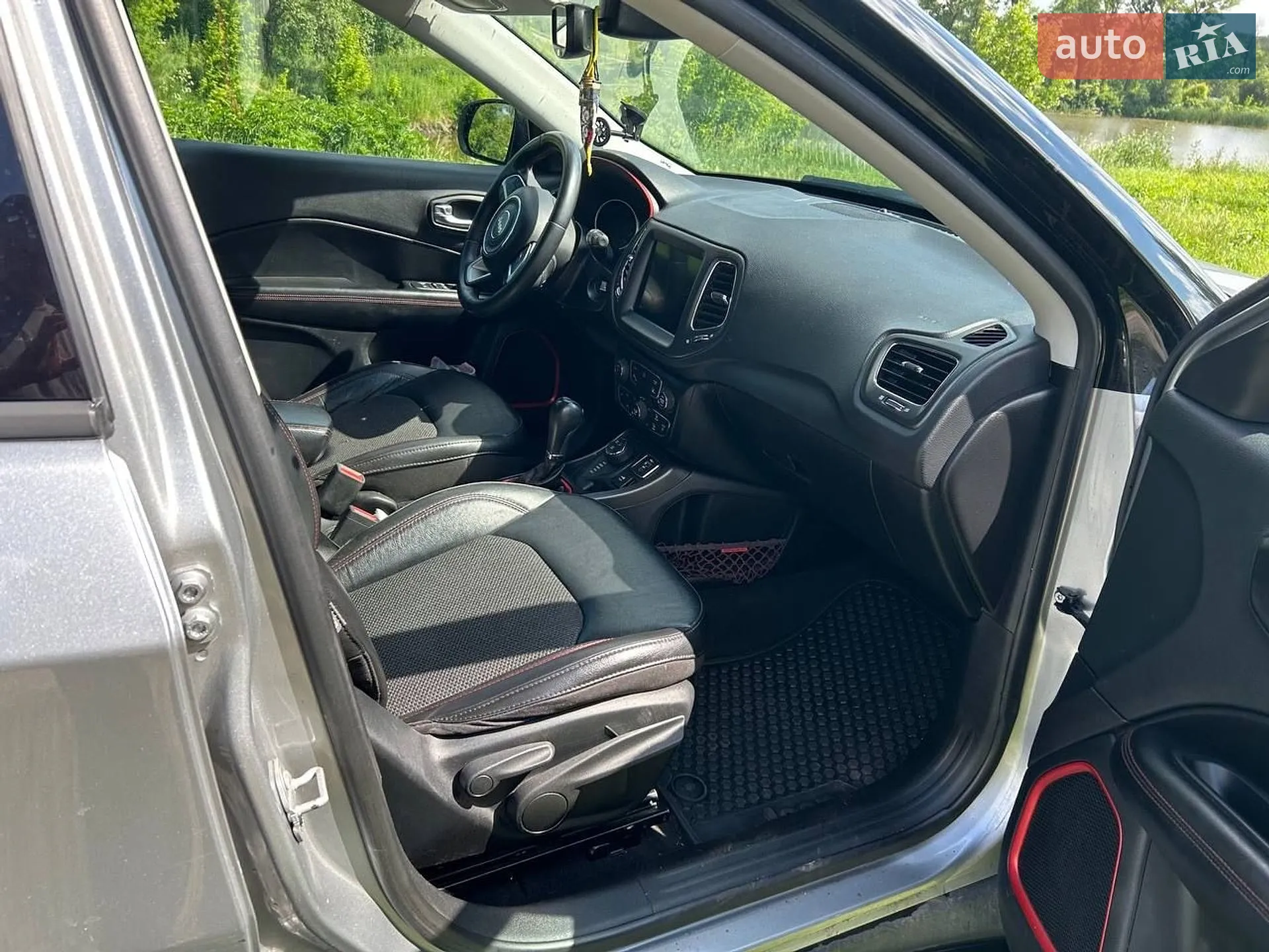 2021 Jeep Compass - мініатюра 16