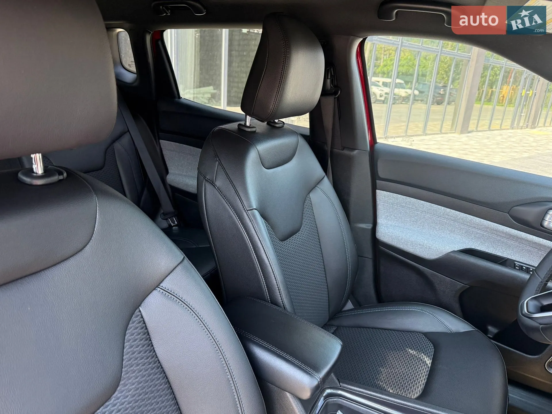 2025 Jeep Compass - мініатюра 34