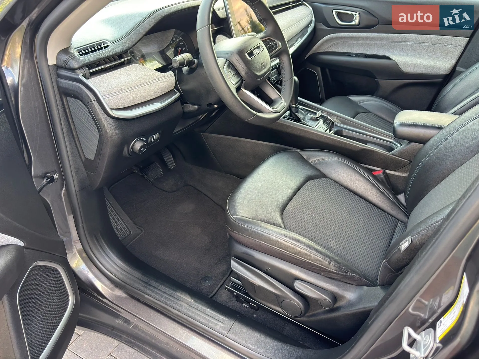 2022 Jeep Compass - мініатюра 24