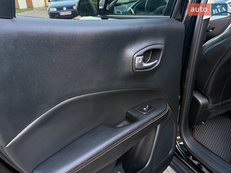 Внедорожник / Кроссовер Jeep Compass 2020 в Ивано-Франковске фото 7 Внедорожник / Кроссовер Jeep Compass 2020 в Ивано-Франковске