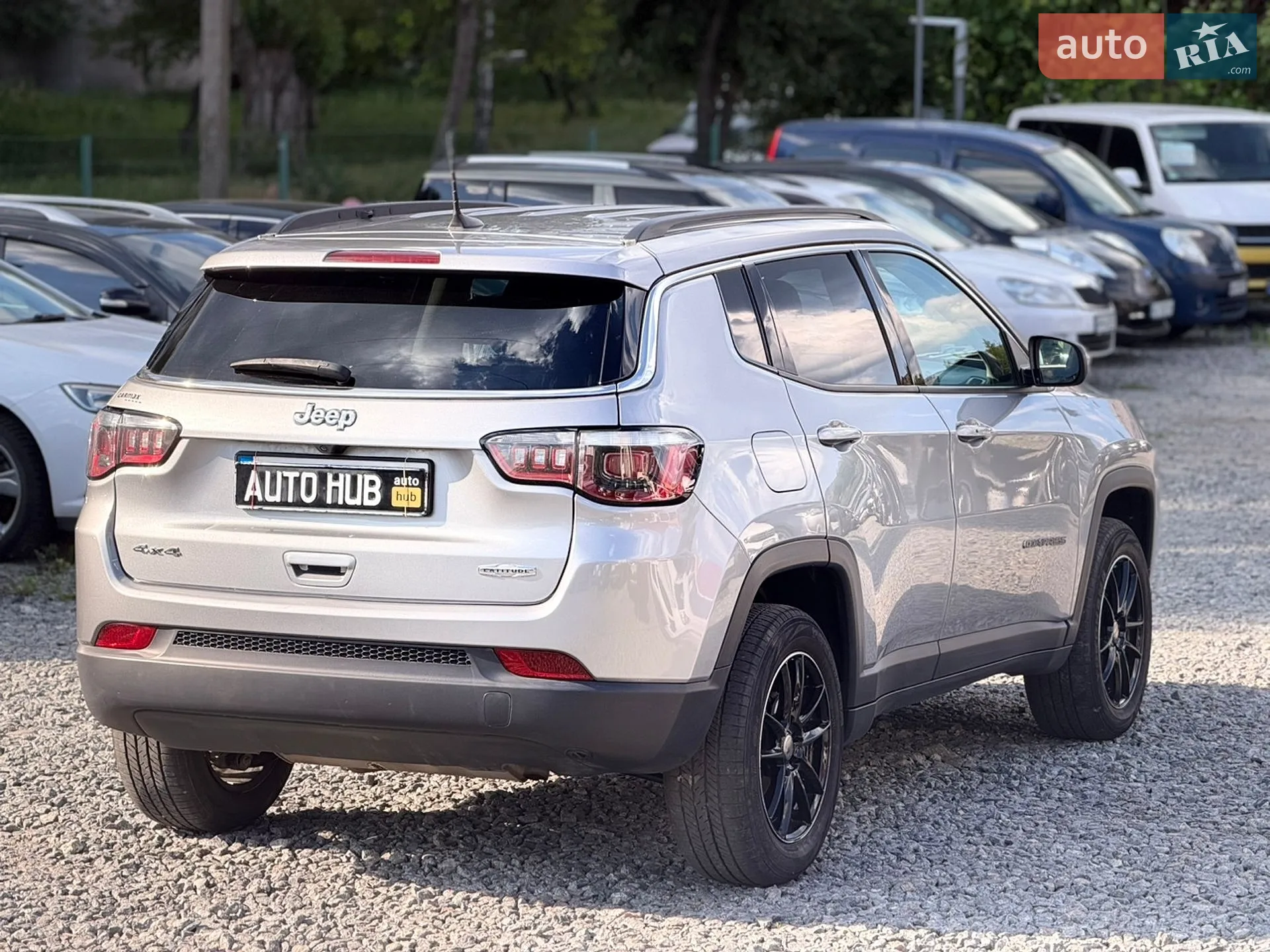 2017 Jeep Compass - мініатюра 11