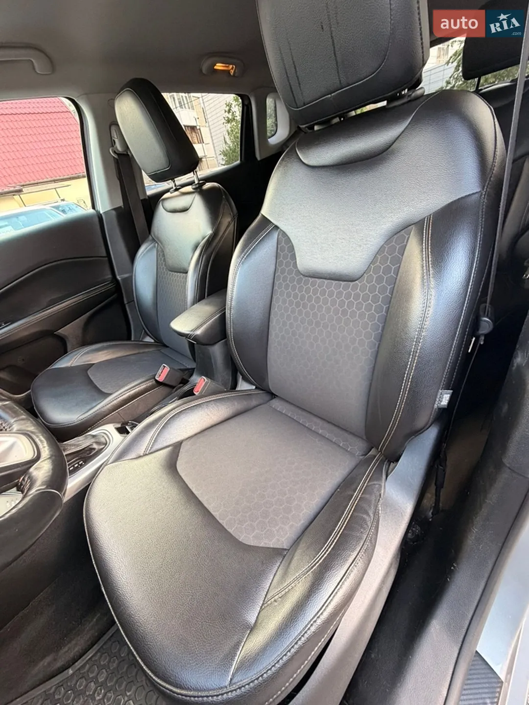2017 Jeep Compass - мініатюра 25