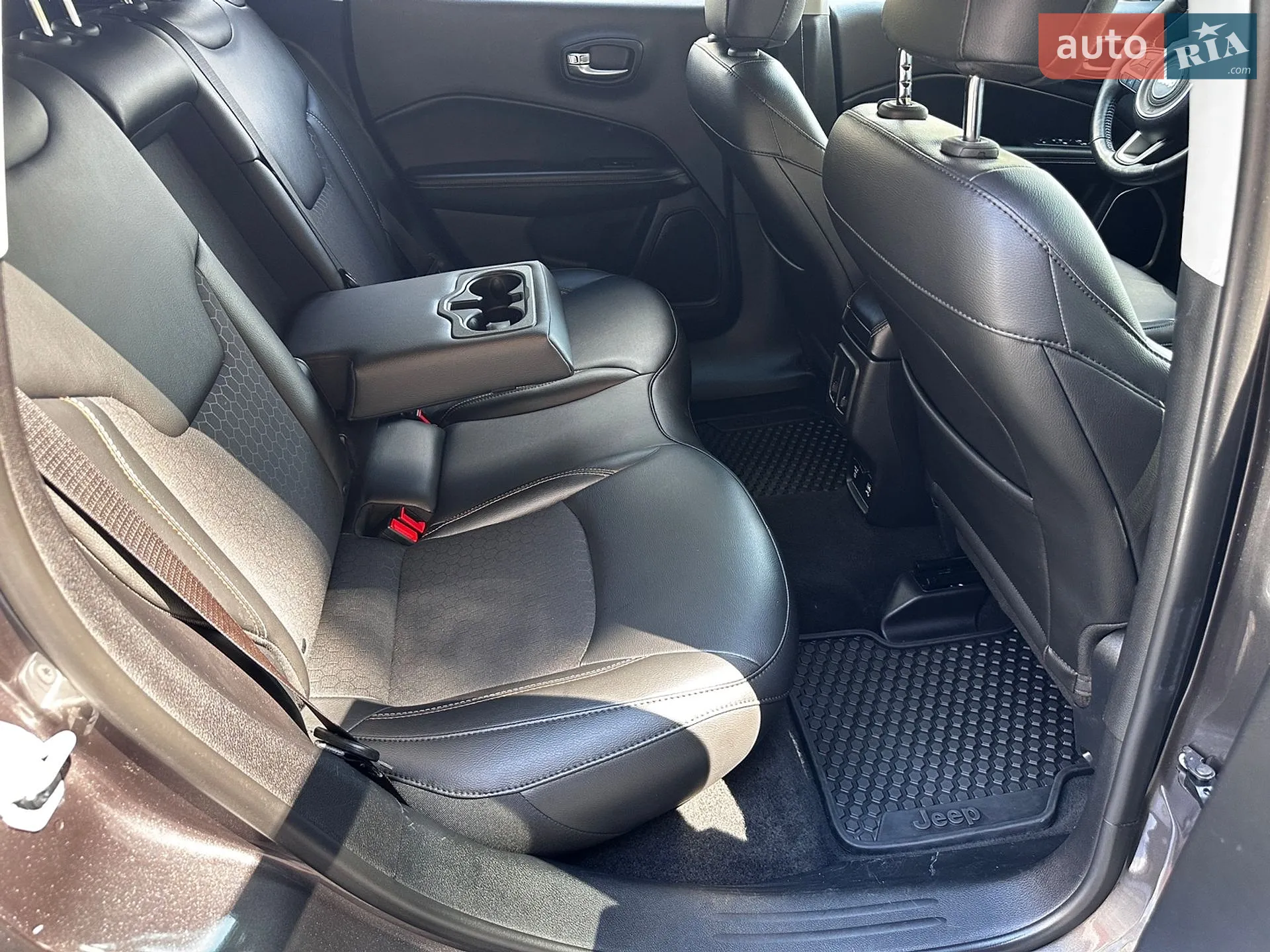 2019 Jeep Compass - мініатюра 40