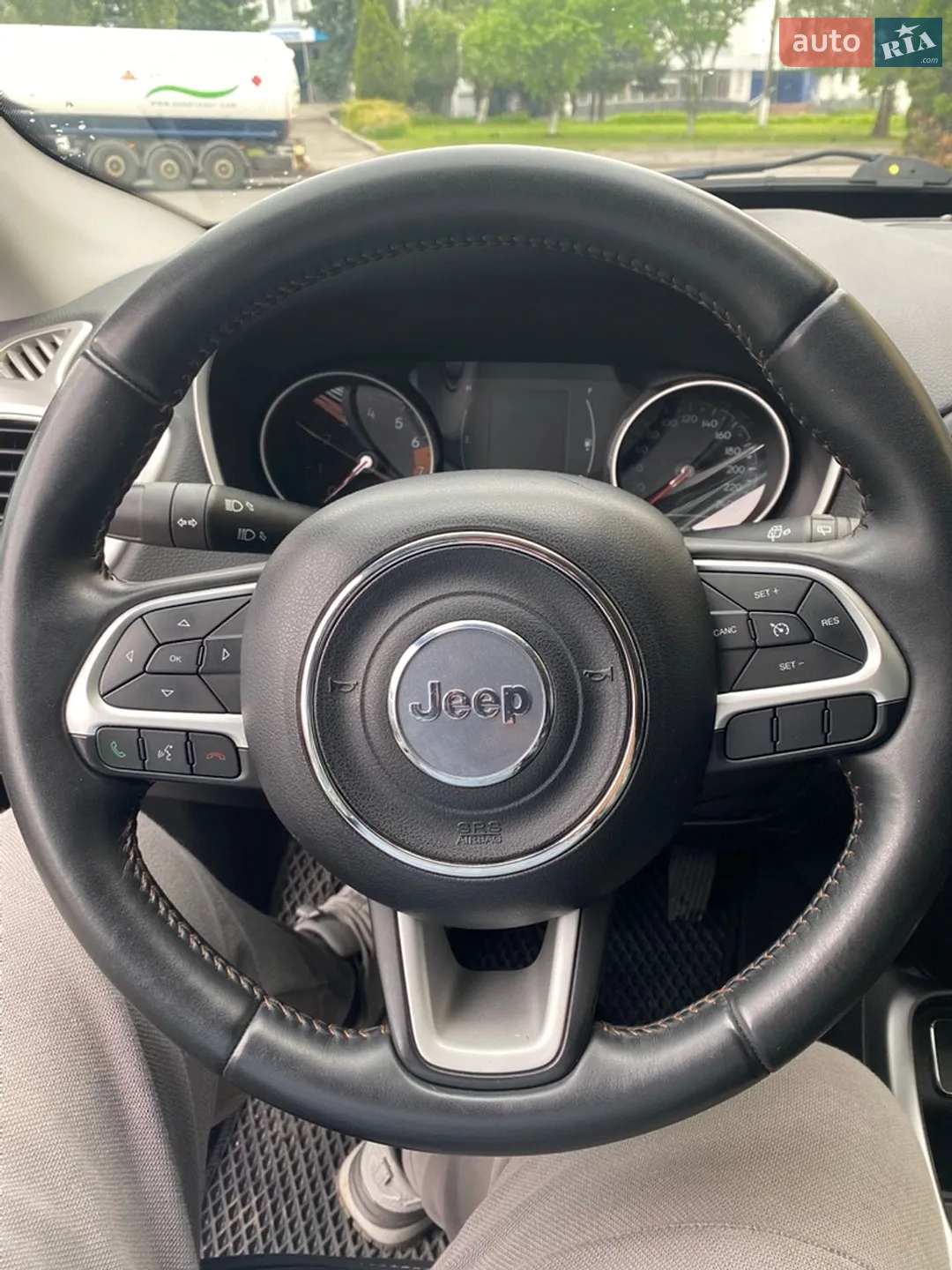 2017 Jeep Compass - мініатюра 10